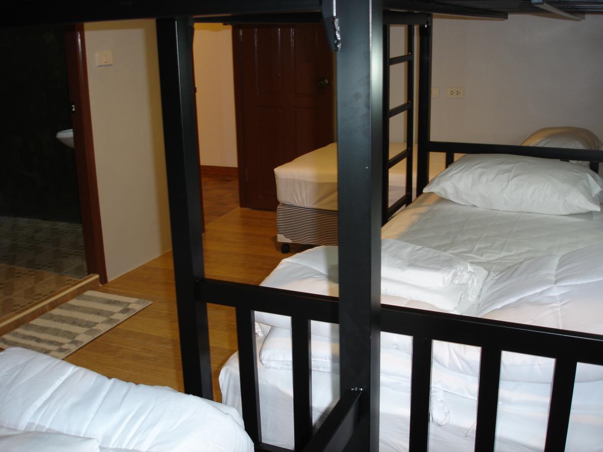 Rak Khun Hostel チエンマイ エクステリア 写真